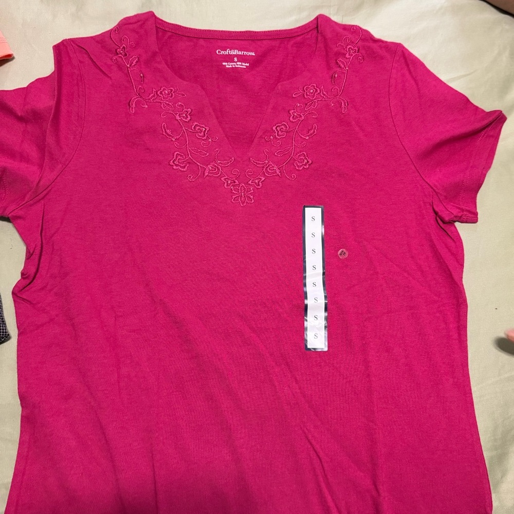 Croft&Barrow Women's Pink Embroidered Top